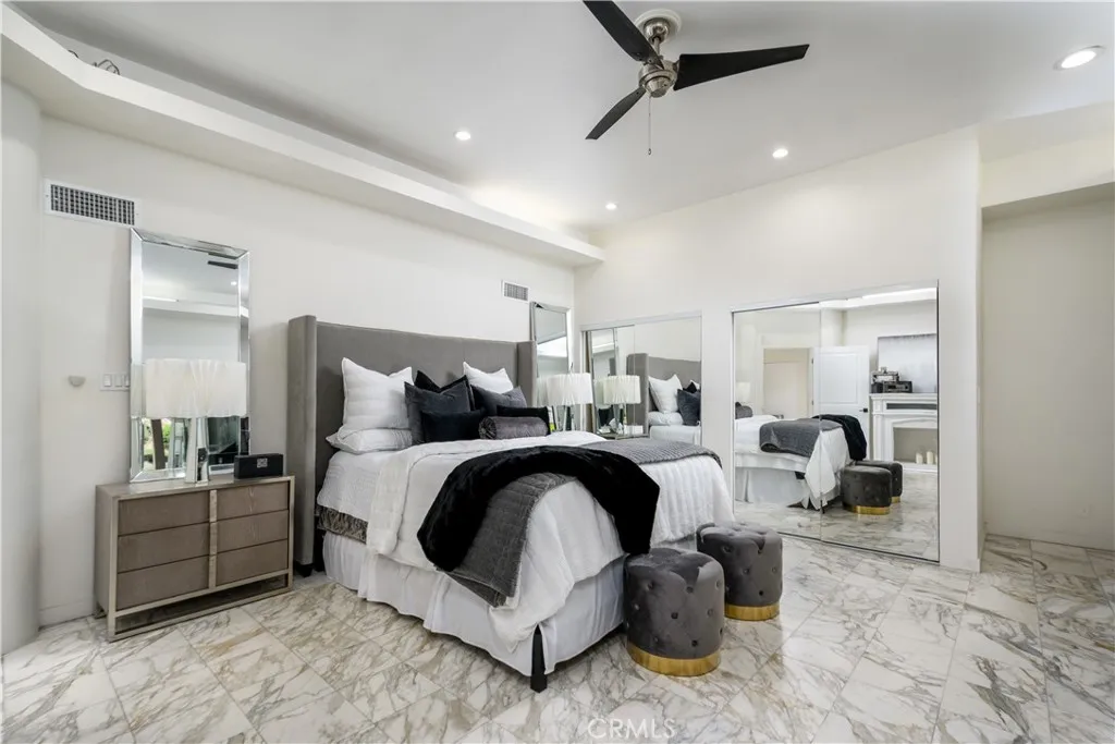 4557 Don Timoteo Drive, Los Angeles, California 90008 home-pic-14