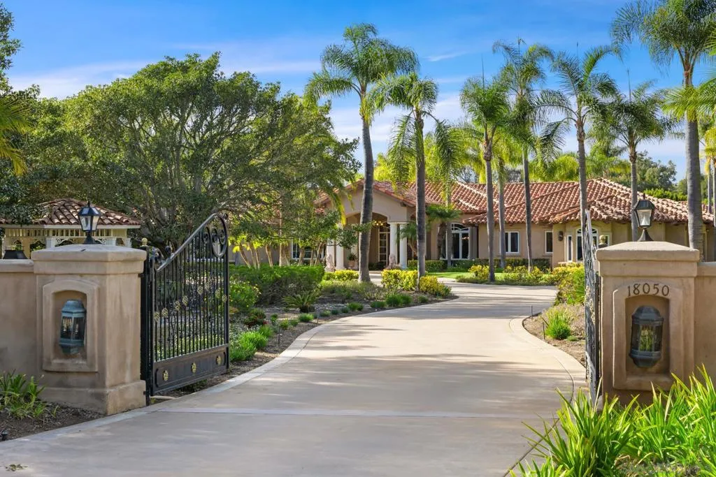 18050 Rancho La Cima Corte, Rancho Santa Fe, California 92067 home-pic-6