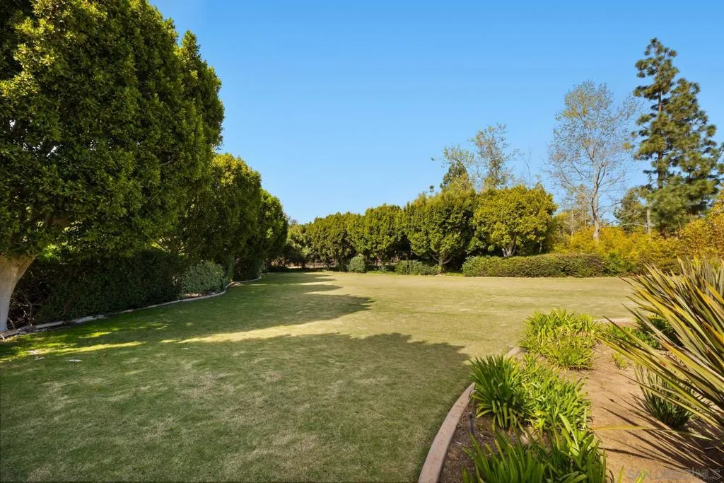 18050 Rancho La Cima Corte, Rancho Santa Fe, California 92067 home-pic-42