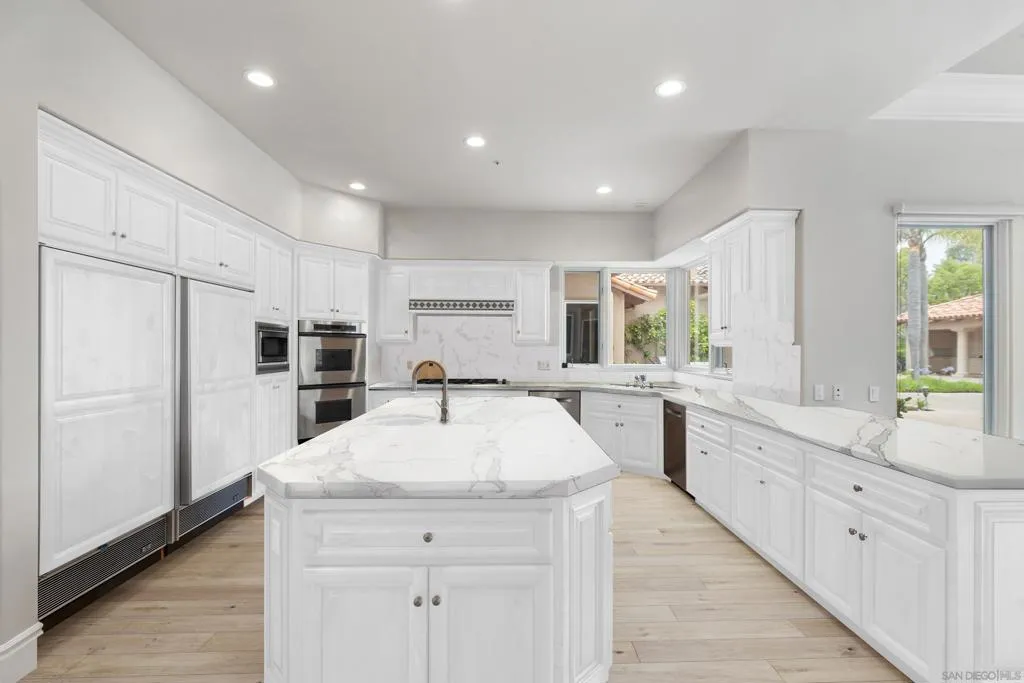 18050 Rancho La Cima Corte, Rancho Santa Fe, California 92067 home-pic-19