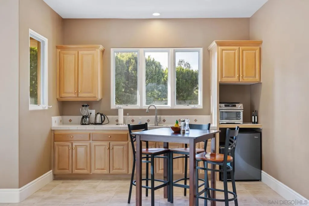 18050 Rancho La Cima Corte, Rancho Santa Fe, California 92067 home-pic-47