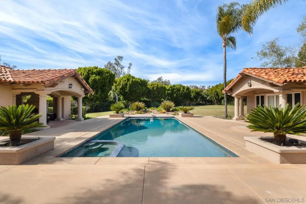 18050 Rancho La Cima Corte, Rancho Santa Fe, California 92067 home-pic-39
