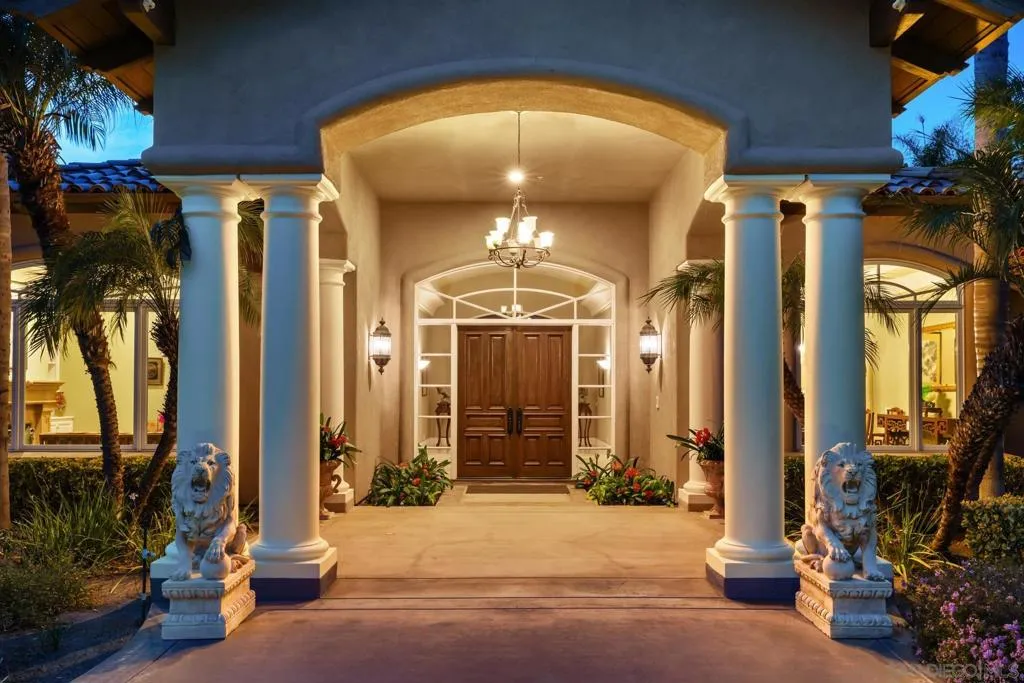 18050 Rancho La Cima Corte, Rancho Santa Fe, California 92067 home-pic-9