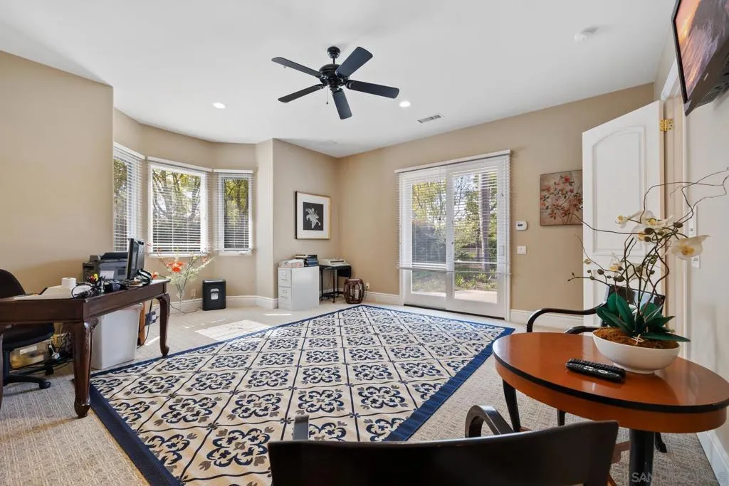 18050 Rancho La Cima Corte, Rancho Santa Fe, California 92067 home-pic-27