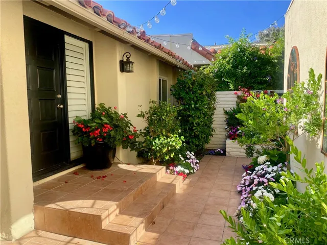 2211 Vista Hogar, Newport Beach, California 92660