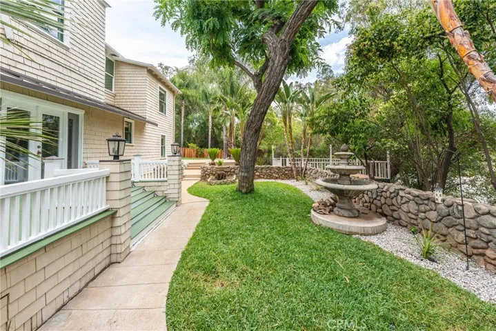 16 Campbell Avenue, Redlands, California 92373