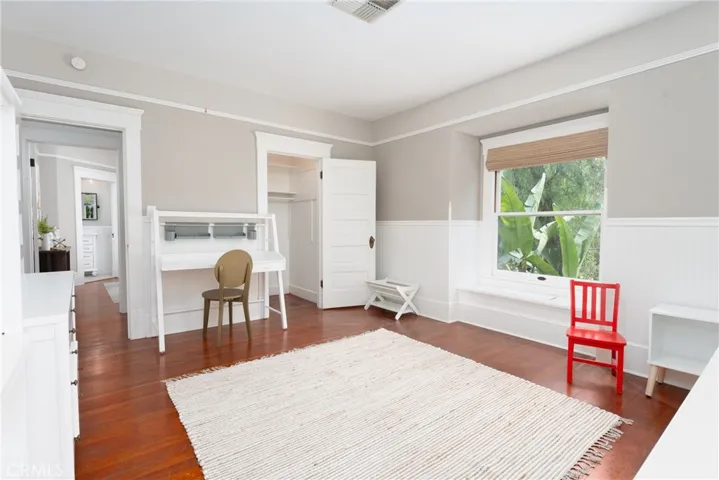 16 Campbell Avenue, Redlands, California 92373
