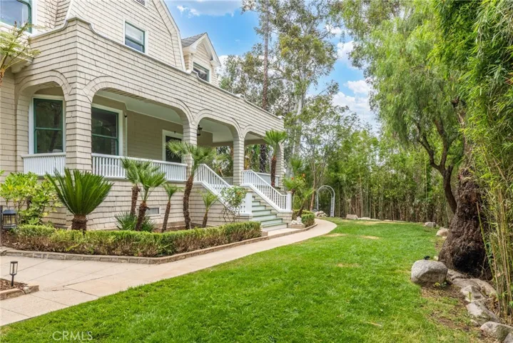 16 Campbell Avenue, Redlands, California 92373