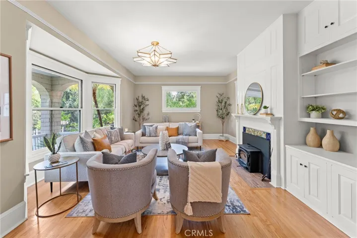16 Campbell Avenue, Redlands, California 92373
