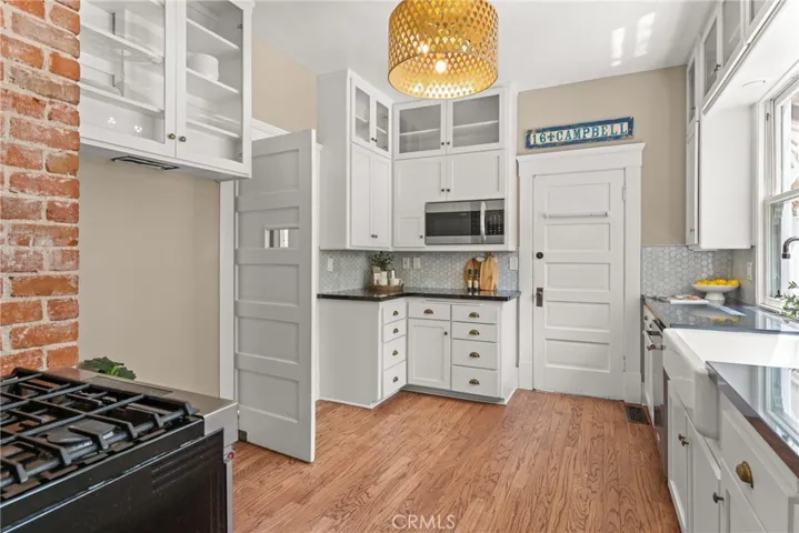 16 Campbell Avenue, Redlands, California 92373