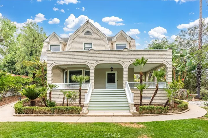 16 Campbell Avenue, Redlands, California 92373