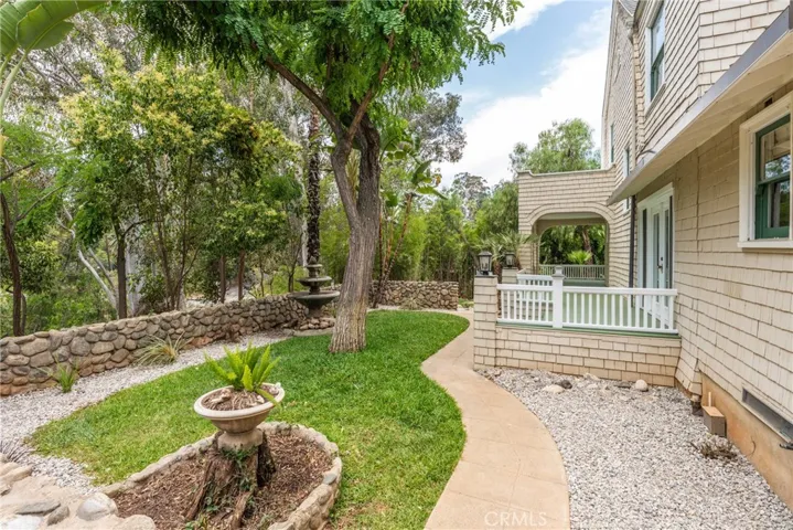 16 Campbell Avenue, Redlands, California 92373