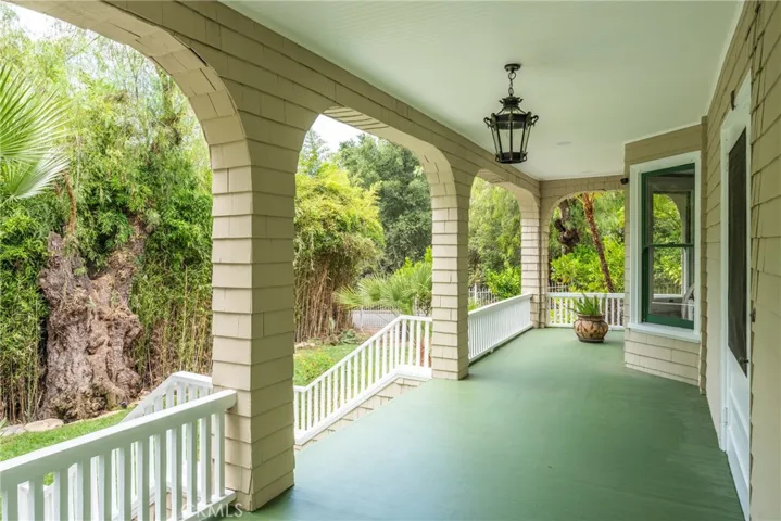 16 Campbell Avenue, Redlands, California 92373