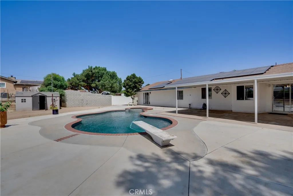 18825 Mariposa Avenue, Riverside, California 92508 home-pic-7