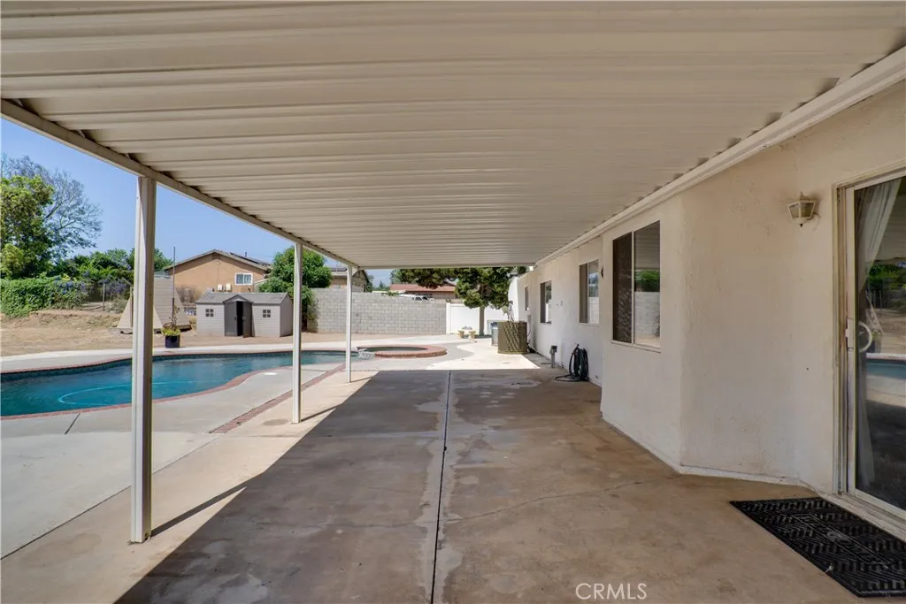 18825 Mariposa Avenue, Riverside, California 92508 home-pic-6