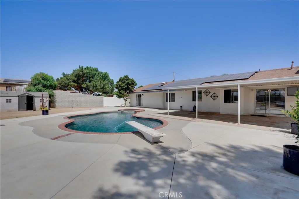 18825 Mariposa Avenue, Riverside, California 92508 home-pic-8