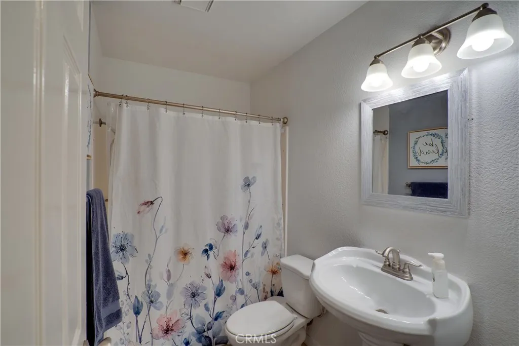 18825 Mariposa Avenue, Riverside, California 92508 home-pic-23