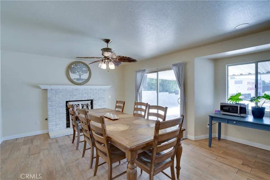 18825 Mariposa Avenue, Riverside, California 92508 home-pic-35