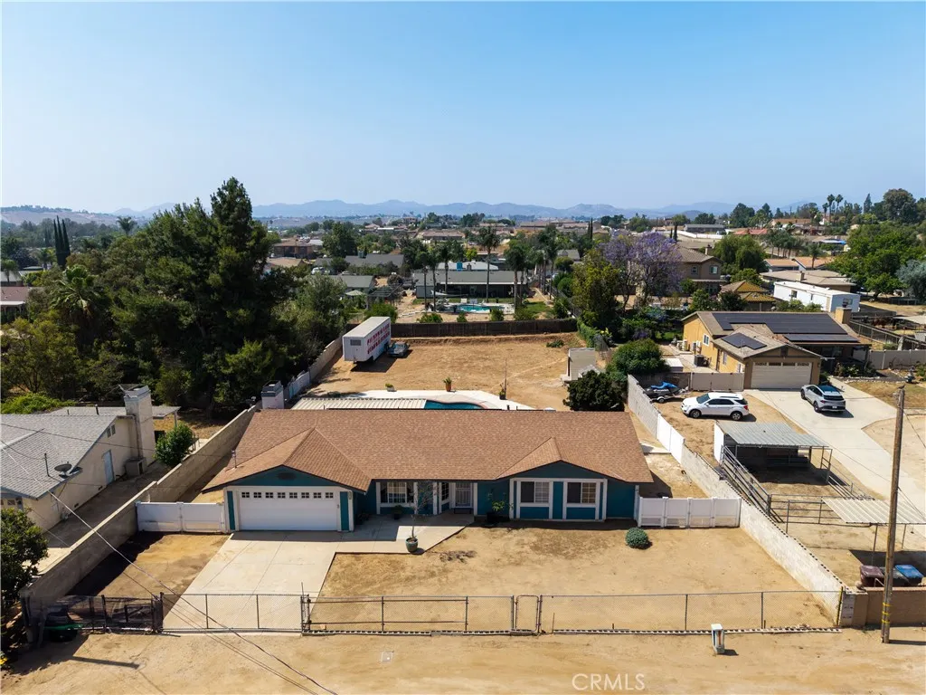 18825 Mariposa Avenue, Riverside, California 92508 home-pic-39