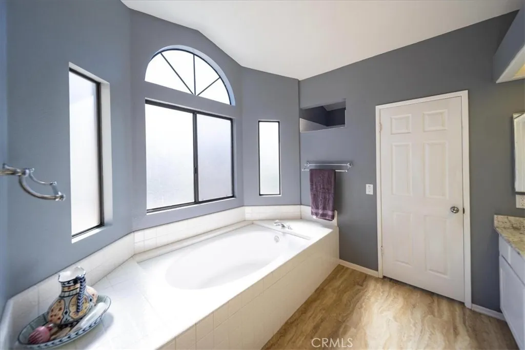 5963 Rio Valle Drive, Bonsall, California 92003 home-pic-25