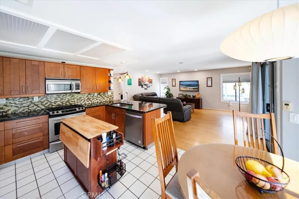 5963 Rio Valle Drive, Bonsall, California 92003 home-pic-15