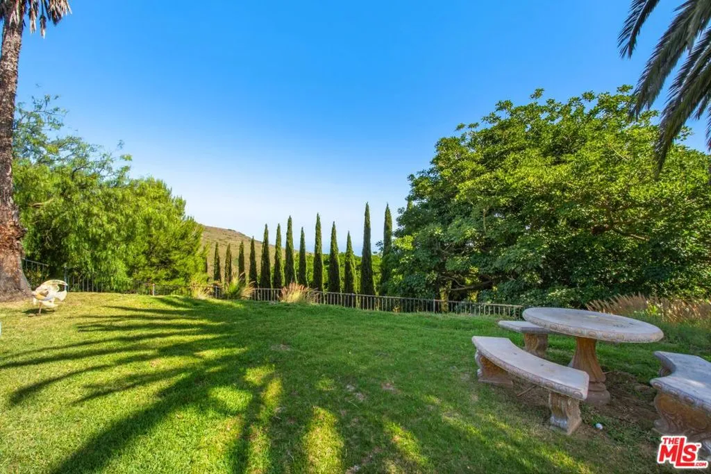 3960 Decker Edison Road R, Malibu, California 90265 home-pic-71