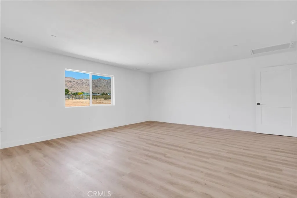 24617 Pala Road, Apple Valley, California 92307 home-pic-22