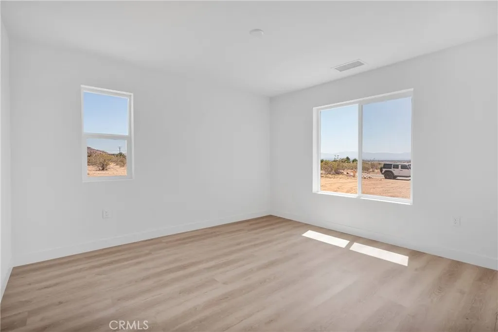 24617 Pala Road, Apple Valley, California 92307 home-pic-12