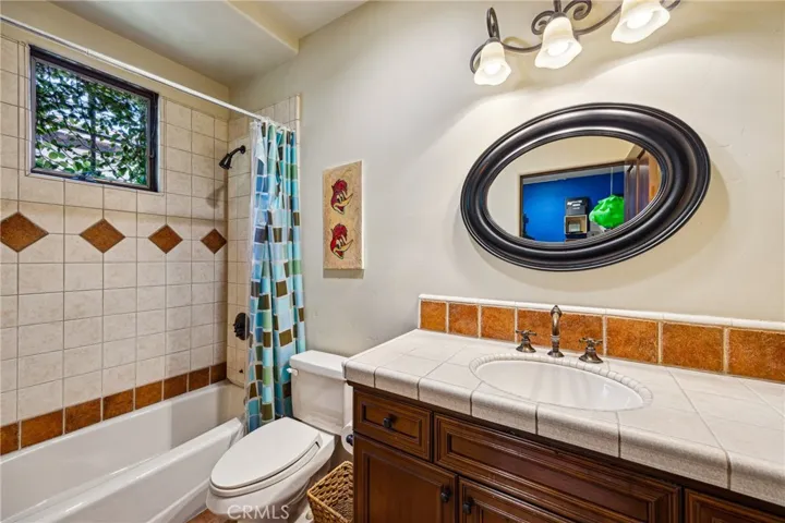 935 Isabella Way, San Luis Obispo, California 93405