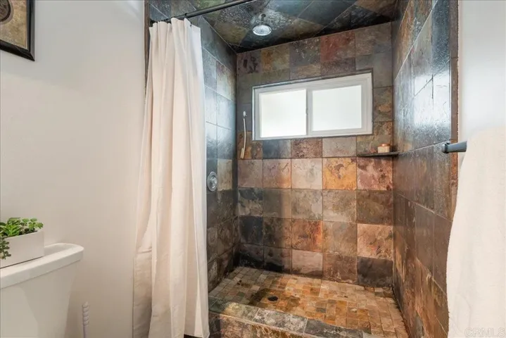 1210 Dolphin Circle, Vista, California 92084