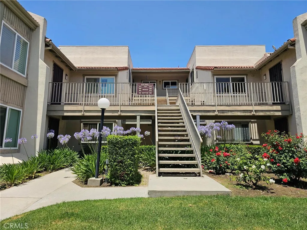 874 Cinnamon Lane 62, Duarte, California 91010, 2 Bedrooms Bedrooms, ,1 BathroomBathrooms,Residential,For Sale,Cinnamon,SR25138001