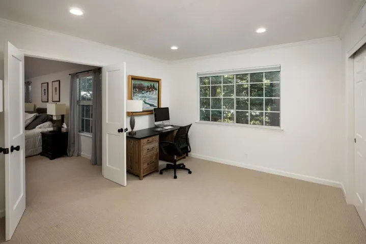 4 Woodleaf Avenue, Redwood City, California 94061