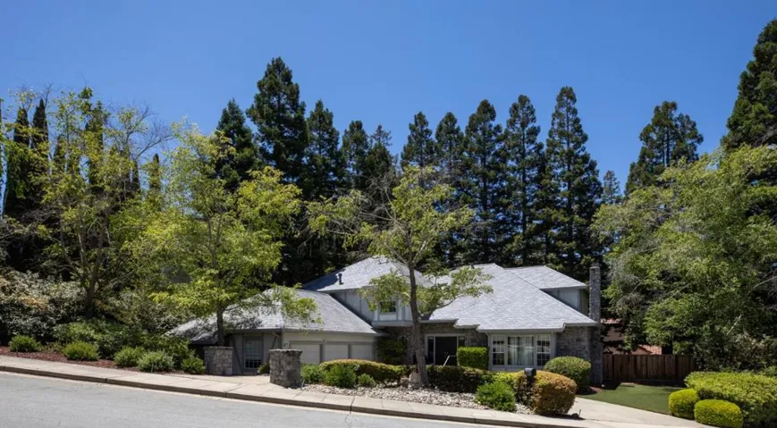 4 Woodleaf Avenue, Redwood City, California 94061