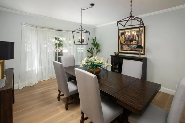 4 Woodleaf Avenue, Redwood City, California 94061