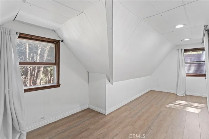 407 Dart Canyon Road, Crestline, California 92325
