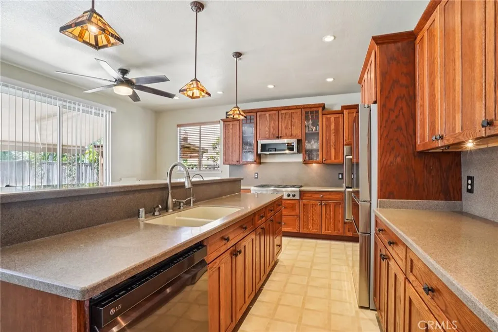 19138 Kangnam Road, Riverside, California 92508 home-pic-8