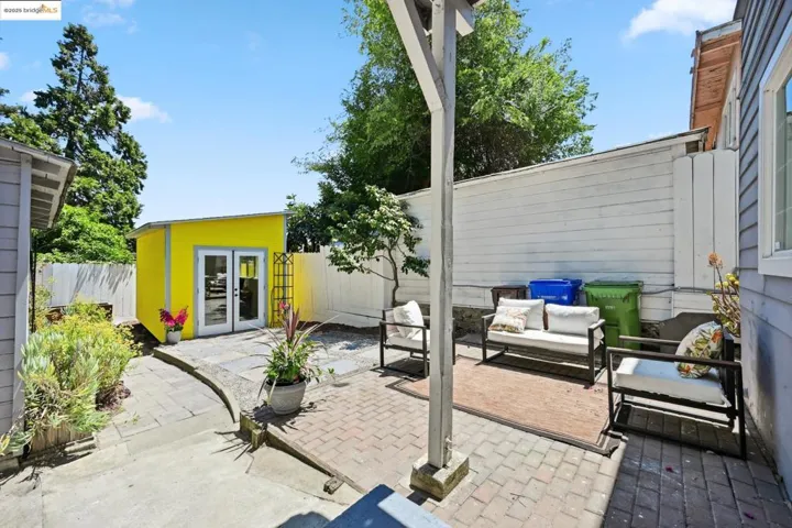 3316 Coolidge Ave, Oakland, California 94602