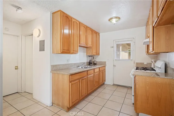 540 W Shamrock Street, Rialto, California 92376