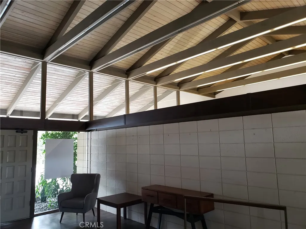 Fantastic Mid-Century architecture