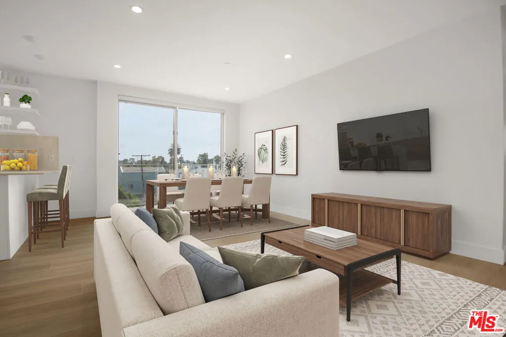4418 S Slauson Avenue 401, Culver City, California 90230, 2 Bedrooms Bedrooms, ,2 BathroomsBathrooms,Residential Lease,For Rent,Slauson,25555913