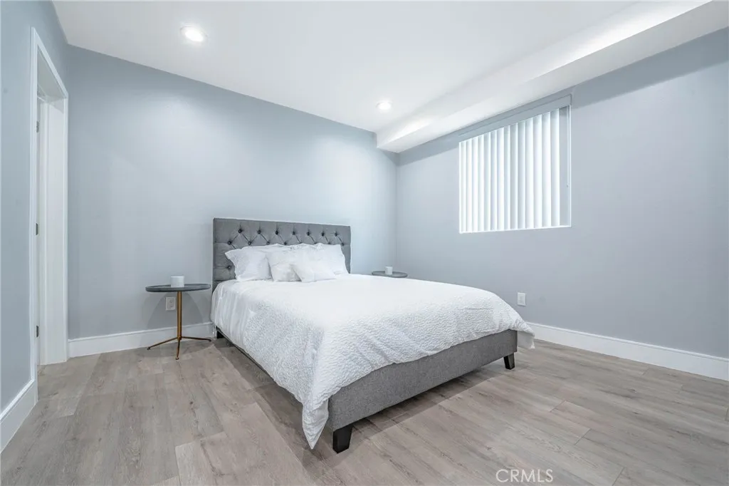 232 E Gage Avenue A, Los Angeles, California 90003 home-pic-17