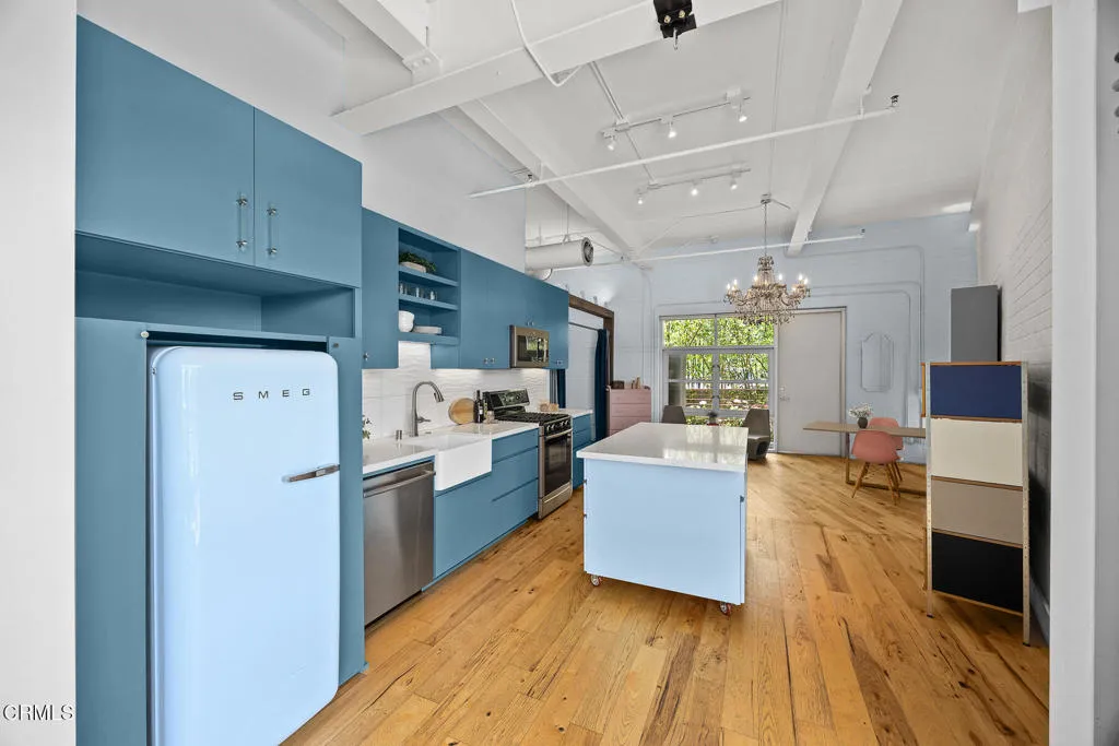 1010 Sycamore Avenue 213, South Pasadena, California 91030 home-pic-13