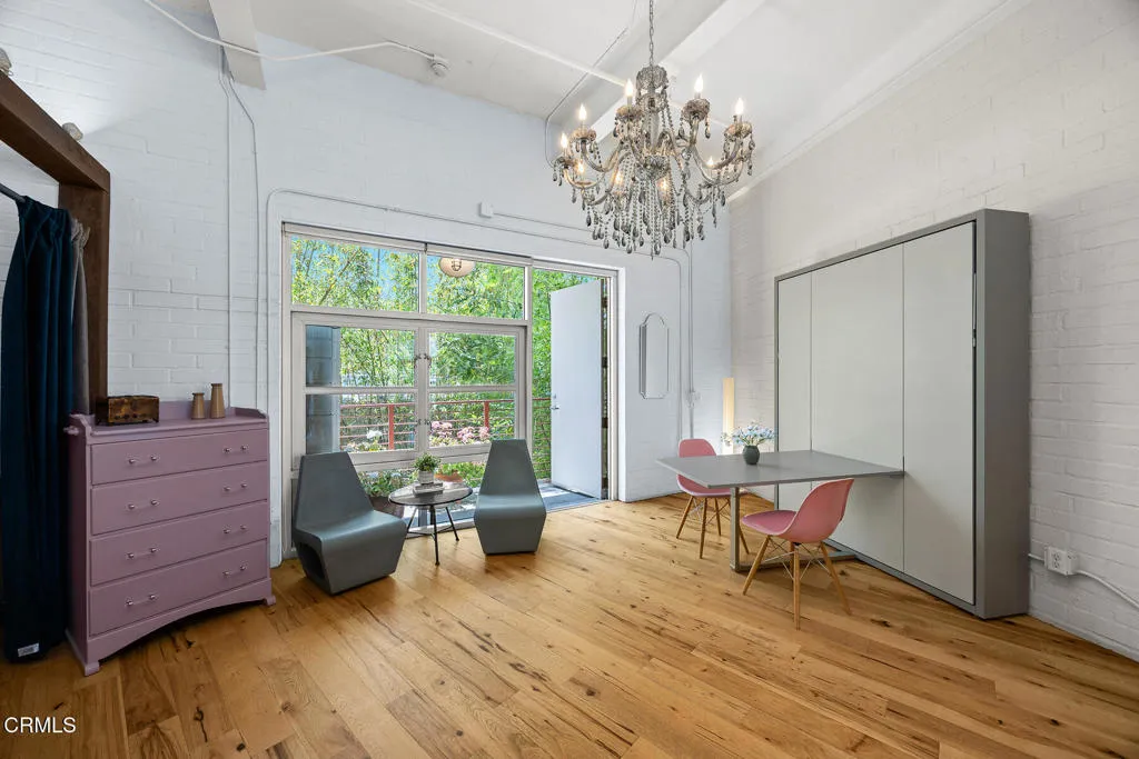 1010 Sycamore Avenue 213, South Pasadena, California 91030 home-pic-17