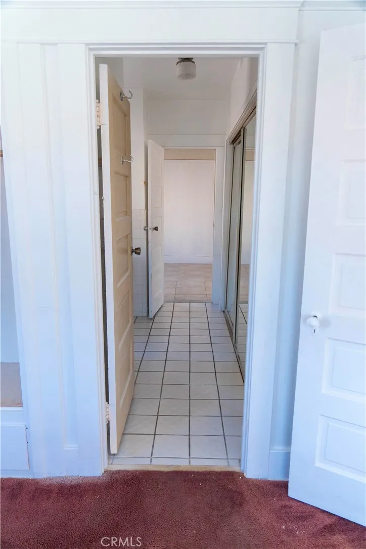 1233 W 38th St, Los Angeles, California 90037 home-pic-7