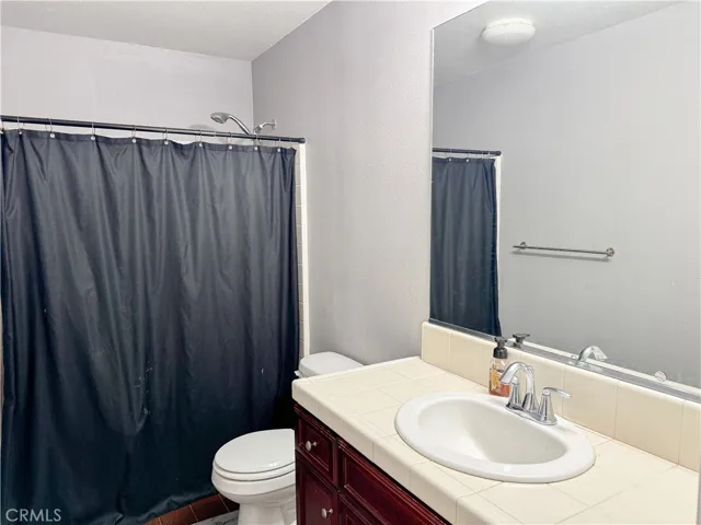 2618 Casa Serena Drive, Delano, California 93215
