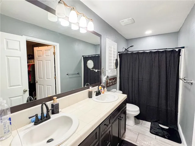 2618 Casa Serena Drive, Delano, California 93215