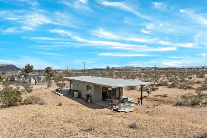 2570 N Deer Trail, Landers, California 92285