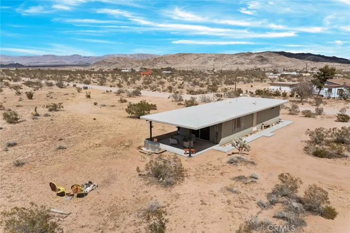 2570 N Deer Trail, Landers, California 92285