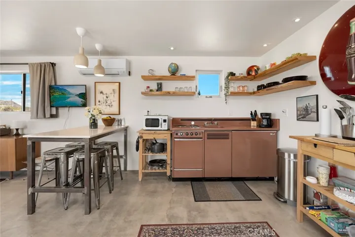 2570 N Deer Trail, Landers, California 92285