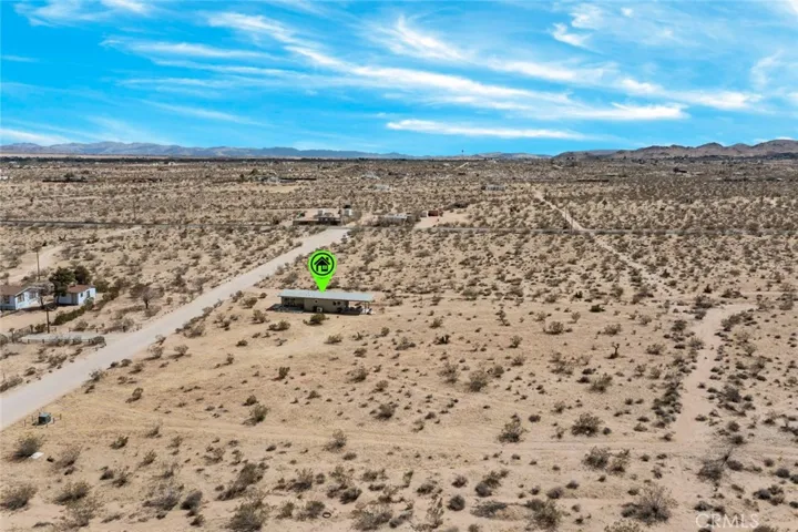 2570 N Deer Trail, Landers, California 92285
